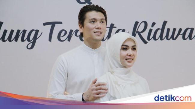 Syahrini di Antara Tradisi Berbagi Anak Yatim dan THR Rp 