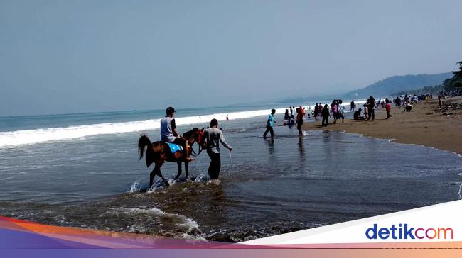 Foto: Pelabuhan Ratu Tak Hanya Pantai