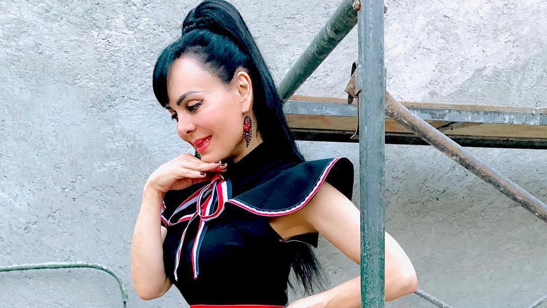 Foto: Model Ini Jadi Sensasi, Rayakan Ultah Ke-60 Pamer Pose Tanpa Busana