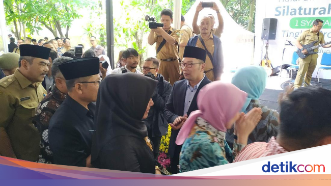 Dua Pasar Kebakaran, Ridwan Kamil Sentil Wali Kota Bandung - detikNews