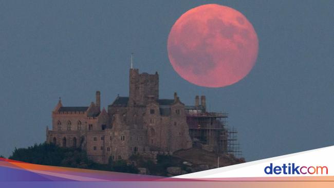 11 Juni Ada Strawberry Moon, Ini Julukan Purnama Setiap Bulannya