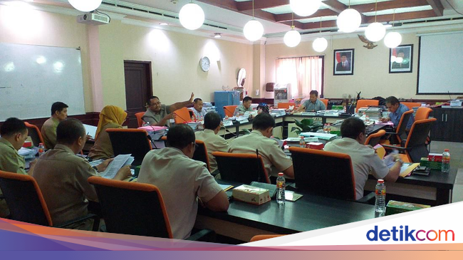 DPRD Surabaya Usul Penurunan Tarif PBB Agar Daya Beli Warga Meningkat - detikNews