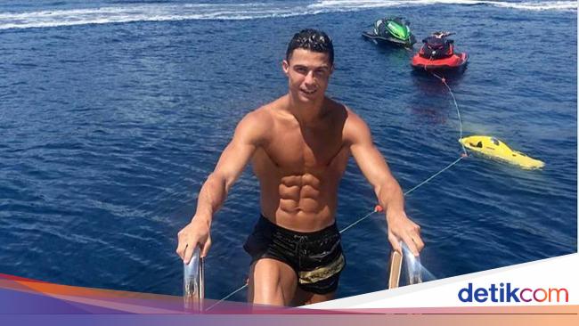 Liburan Mewah Cristiano Ronaldo, Sewa Kapal Yacht Rp 2 M