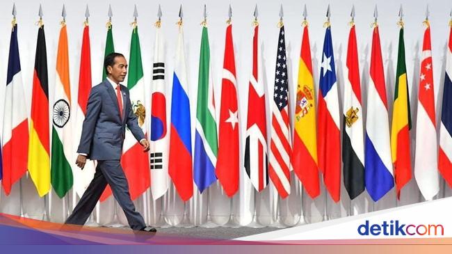 Soal Bahasa Inggris Jokowi Isu Liar 1 Menit Dan Aksen Medok Jawa