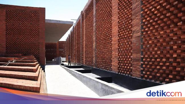 Pagar Bata Merah Unik Rumah Joglo Limasan Work Pagar Bata Merah Unik Rumah Joglo Limasan Work