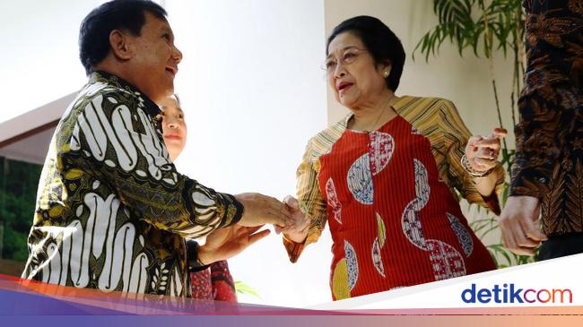 Prabowo Kirim Bunga Anggrek untuk Megawati