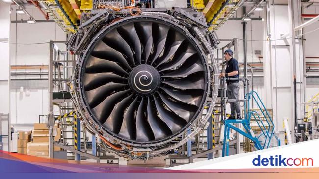 Melihat Rumitnya Pembuatan Mesin Pesawat Melihat Rumitnya Pembuatan Mesin Pesawat