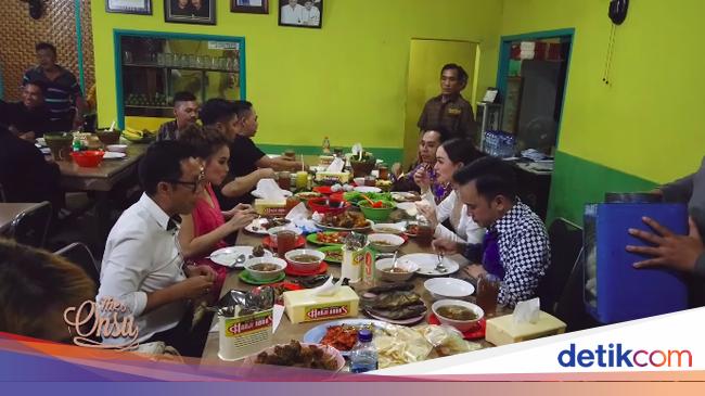 Usai Kondangan Siti Badriah, Ruben dan 'Gank Rusuh' Makan 