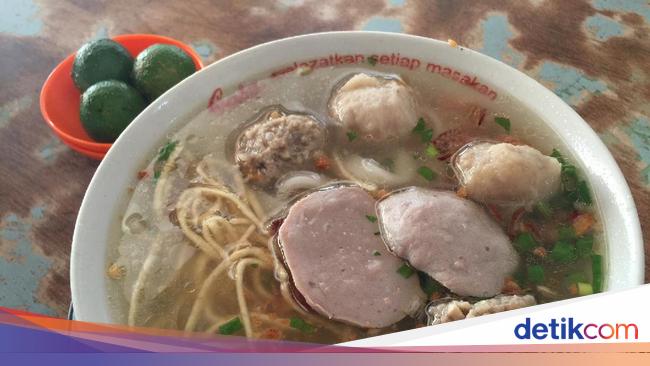 Nyam Bakso  Gepeng  yang Kenyal Gurih Khas Pontianak