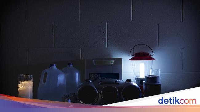 Tak Perlu Lilin Ini 5 Jenis Lampu Darurat Saat Rumah Mati Tak Perlu Lilin Ini 5 Jenis Lampu Darurat Saat Rumah Mati