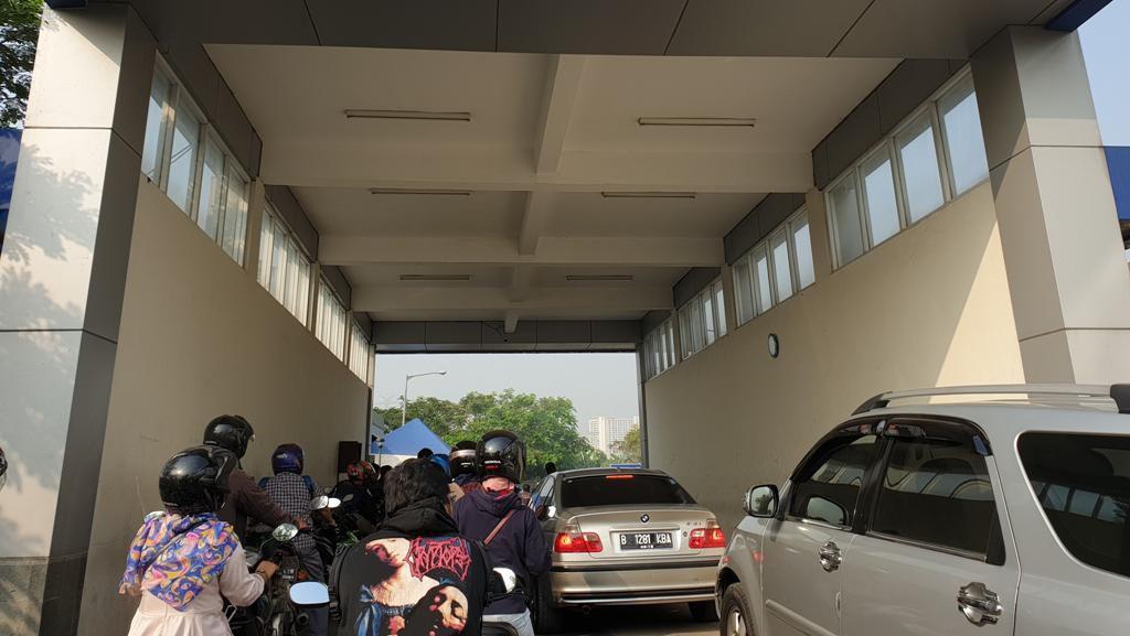 Perpanjang STNK 5 Tahunan Cuma 15 Menit, Cek Fisik Pakai Drivethru