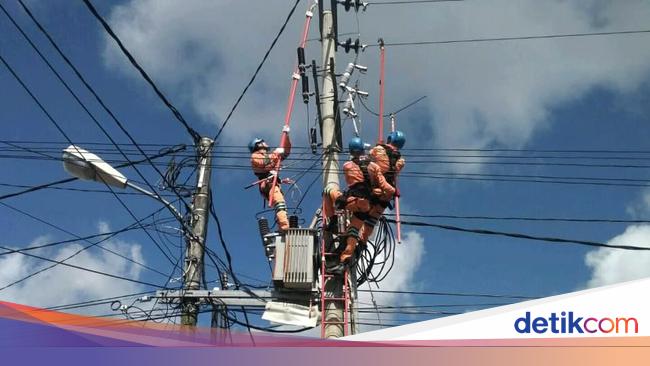 Pln Pastikan Tak Pangkas Gaji Pegawai Tapi Menteri pendayagunaan aparatur negara dan reformasi birokrasi (panrb) tjahjo. pln pastikan tak pangkas gaji pegawai