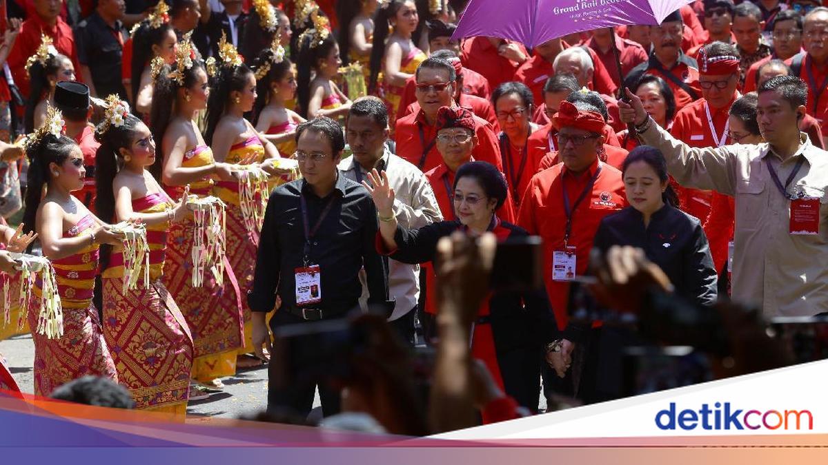 Antara Mega, Puan, dan Prananda