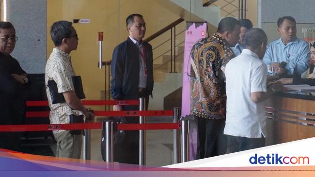 KPK Periksa Eks Direktur Lippo Cikarang Tersangka Suap Meikarta