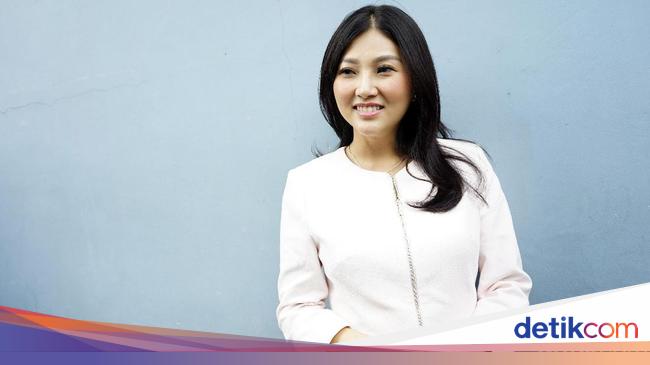 Kesetiaan  Sarwendah Temani Ruben Onsu Kala Ujian  Bertubi   Kesetiaan  Sarwendah Temani Ruben Onsu Kala Ujian  Bertubi