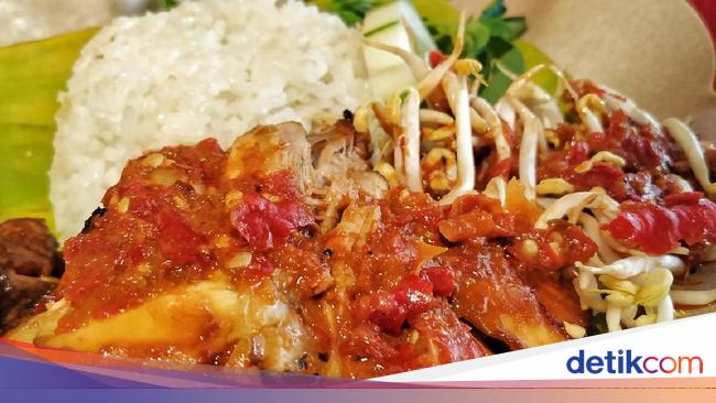 Pedes Krenyes Nikmatnya Ayam  Geprek  Sambal  Tauge 