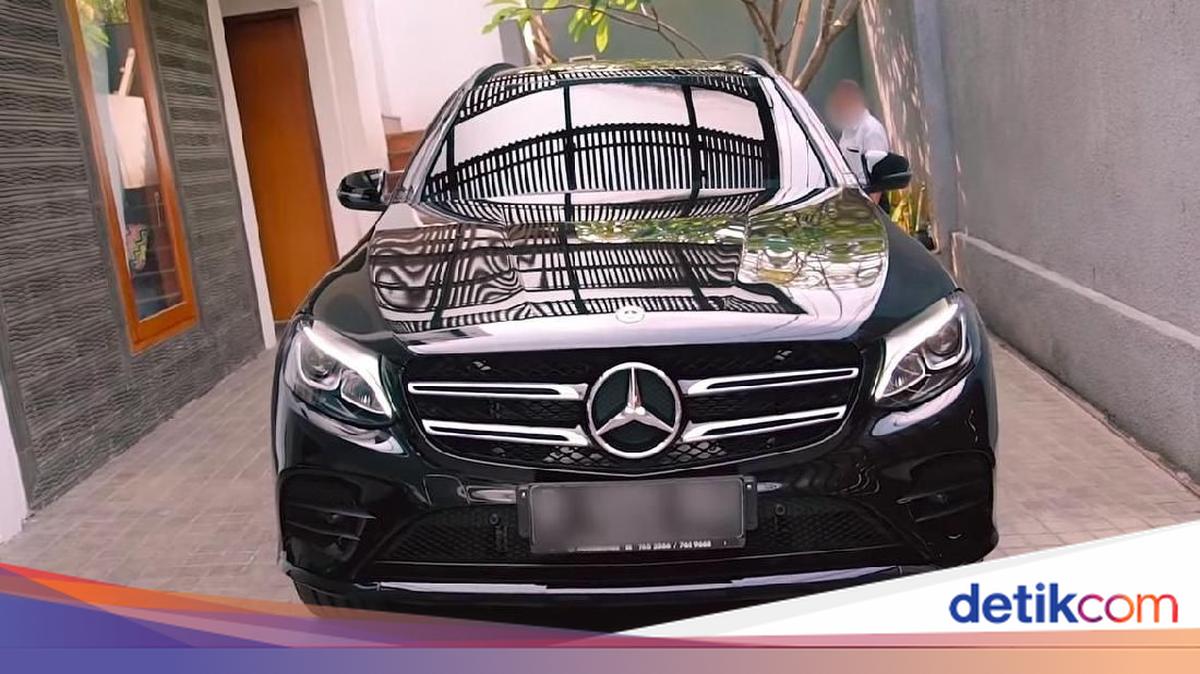 Raditya Dika Sengaja Cari Mobil Kayak Gini Buat Sang Anak