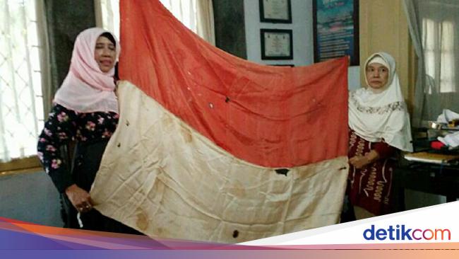 Melihat Bendera Merah Putih Pertama Yang Berkibar Di Cirebon Foto 2 4269