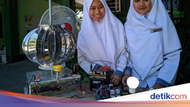 Tiga Siswa Ini Bikin Pembangkit Listrik Tenaga Angin Pakai Barang Bekas