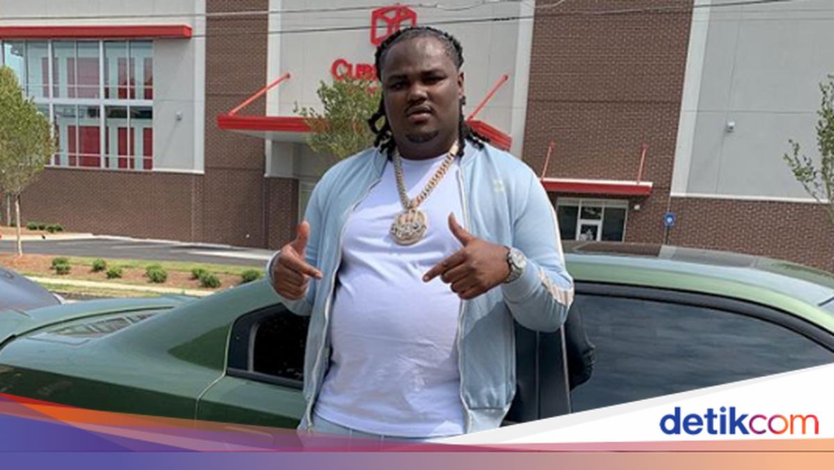 Mobil Rapper Mobil Dihujani Tembakan, Rapper Ini Kehilangan Nyawa Manajernya