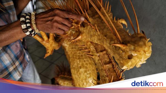 Taryana Ubah Limbah Tulang Ikan Jadi Karya Seni Keren Taryana Ubah Limbah Tulang Ikan Jadi Karya Seni Keren
