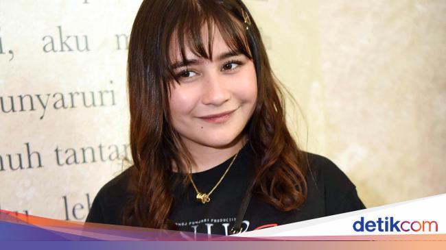 Emosi Prilly Latuconsina ke Keluarga Pecah Ada Masalah Apa Emosi Prilly Latuconsina ke Keluarga Pecah Ada Masalah Apa
