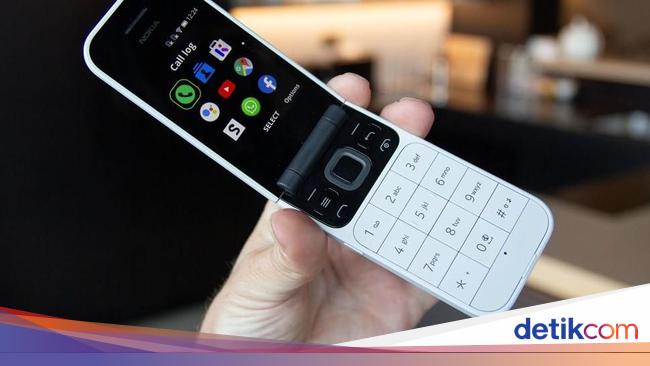 Nokia 2720 Reborn Dikritik Gara Gara Whatsapp