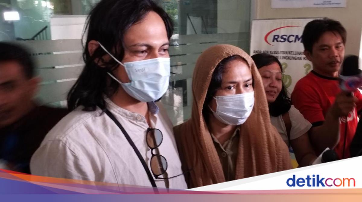Ditemani Suami, Ria Irawan Jelaskan Kondisi Kesehatannya