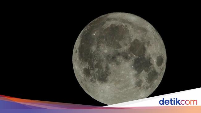 The Moon Has Oxygen, Enough For 8 Billion People