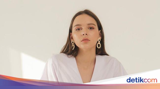 Daftar 20 Brand Baju Lokal Favorit yang Harganya Daftar 20 Brand Baju Lokal Favorit yang Harganya