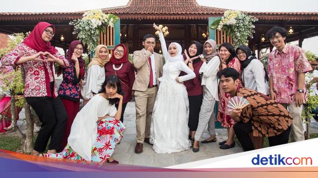 Cara Bikin Pesta Pernikahan Dengan Biaya Kurang Rp 25 Juta Ini Viral Cara Bikin Pesta Pernikahan Dengan Biaya Kurang Rp 25 Juta Ini Viral