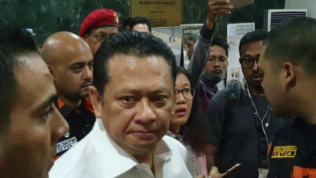 Pantun Bamsoet Di Sidang Akhir DPR: Sampaikanlah Orasi Tanpa Anarki