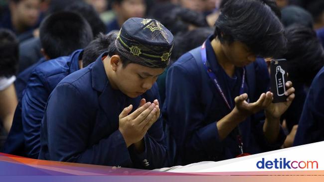 Doa Syukur Nikmat Lengkap Arab Dan Artinya