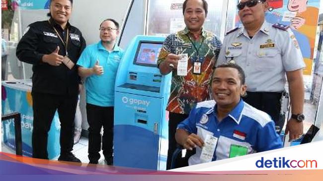 Bangun Vending Machine, GoPay Dorong Cashless di Semarang