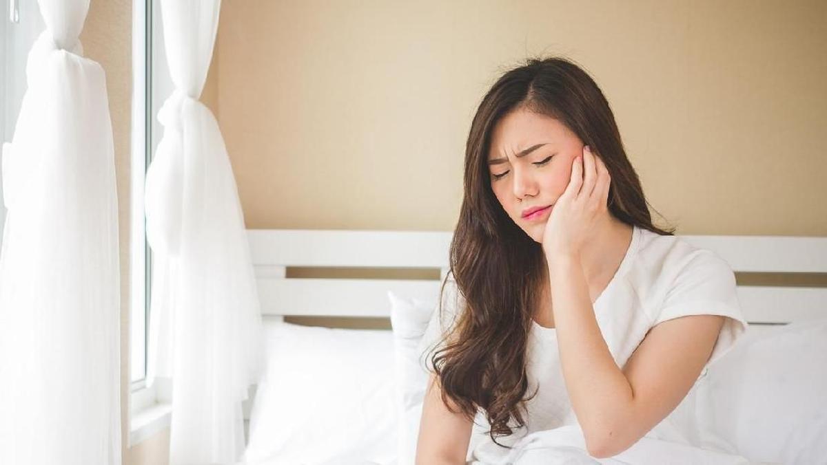 Sakit Gigi Saat Bangun Tidur? Kenali Penyebabnya