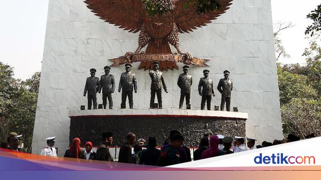 7 Pahlawan Revolusi Beserta Biodata Lengkapnya