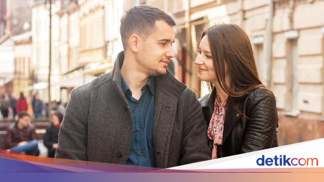 Lengkap Ini Berbagai Arti Mimpi Pacaran Dengan Artis Hingga Teman Lengkap Ini Berbagai Arti Mimpi Pacaran Dengan Artis Hingga Teman