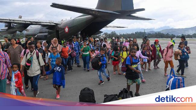Plural Society Dan Konflik Identitas