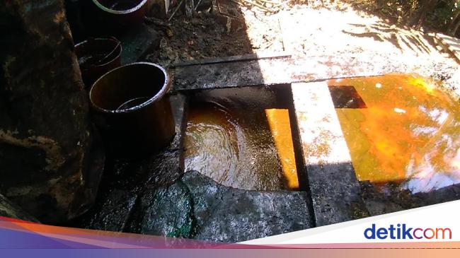 Volume Semburan Minyak  dan  Air  di Surabaya Meningkat Volume Semburan Minyak  dan  Air  di Surabaya Meningkat