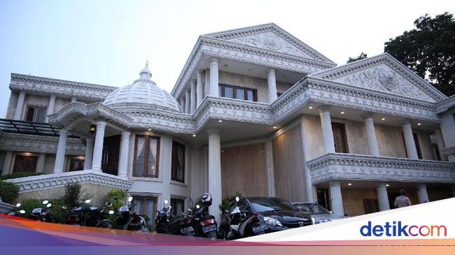 Intip Istana Cinere Milik Anang Ashanty yang Laku Rp 35 Intip Istana Cinere Milik Anang Ashanty yang Laku Rp 35