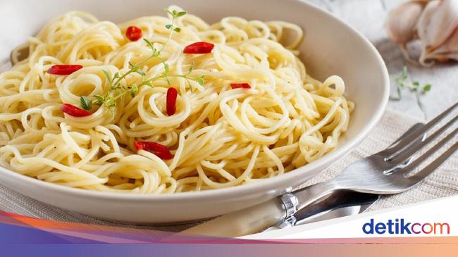 Yuk Bikin Spaghetti Aglio Olio Yang Praktis Buat Sarapan