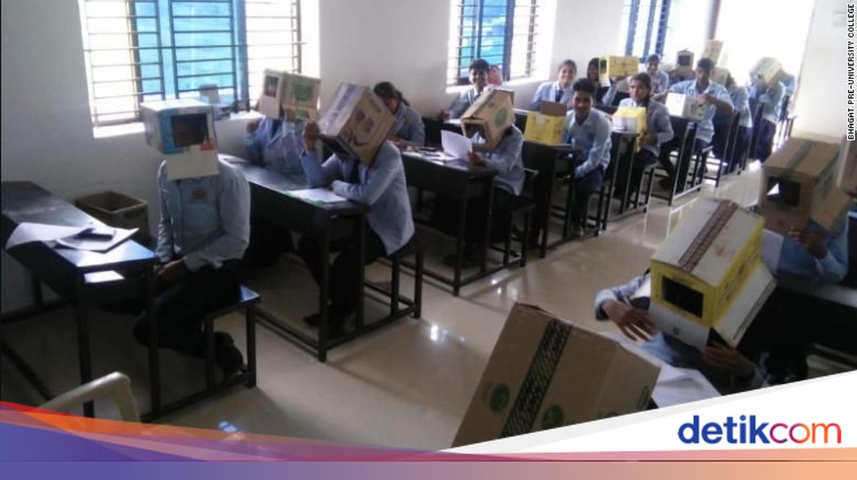 Potret Unik Siswa India Pakai Kardus di Kepala Saat Ujian