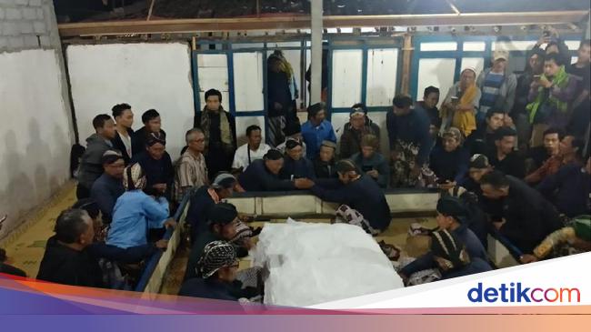 Cupu Panjala Di Gunungkidul Dibuka Apa Ramalannya Halaman 3