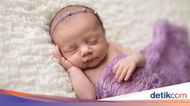 Rangkaian Nama Bayi Perempuan Islami Modern 3 Kata Terbaik Tanya