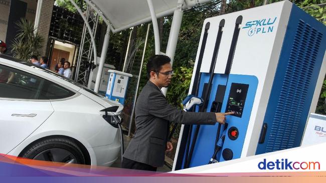 Electric Car Charging Rates Vs Gasoline Filling Fees, Which Is Cheaper?