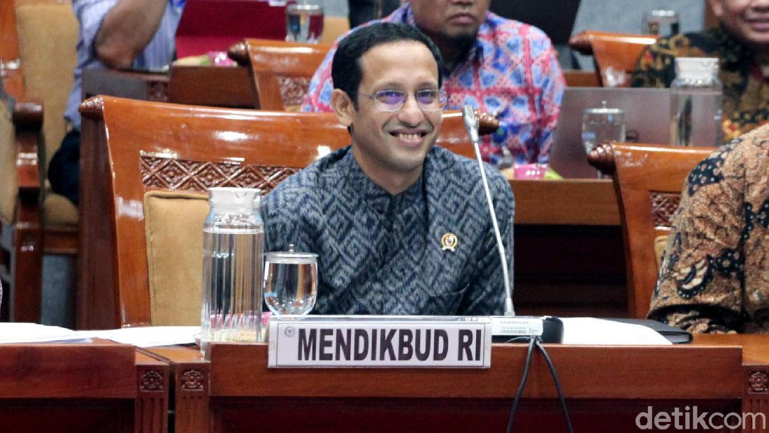 Pidato 2 Halaman Nadiem Untuk Hari Guru: Saya Tak Akan Buat Janji Kosong