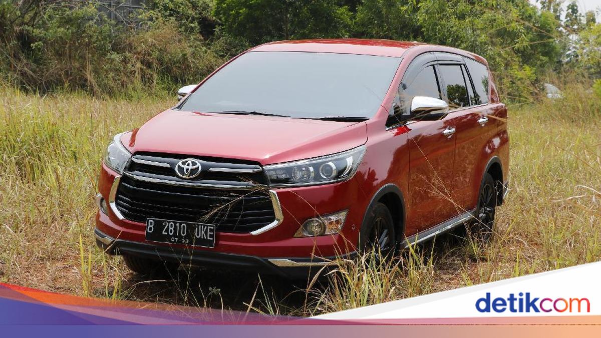 Jelang Innova Hybrid Meluncur, Simak Harga Kijang Innova Bekas