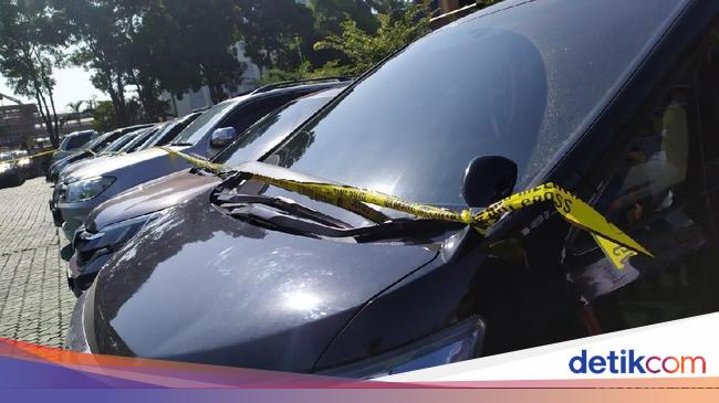 Parkir di Luar karena Tak Punya Garasi Bisa Jadi Sasaran Parkir di Luar karena Tak Punya Garasi Bisa Jadi Sasaran
