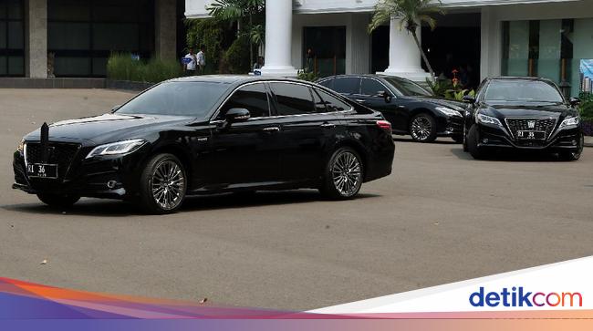 Pejabat Diminta Pakai Transportasi Umum Tanpa Kawalan, Begini Jawaban Menteri