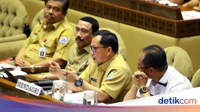 Mendagri Ungkap Usulan 3 Opsi Jadwal Pelantikan Kepala Daerah Terpilih